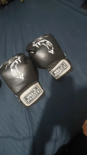 Kit Luva e Caneleira de boxe/muay thai 14oz Brazuca usada