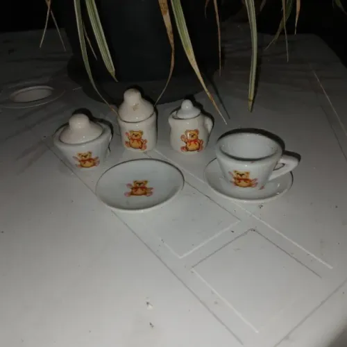 conjunto de miniaturas porcelana e outros