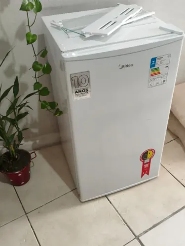 Vendo Frigobar Midea