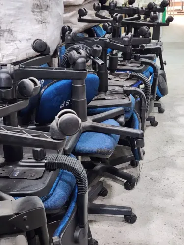 Cadeiras Para Conserto Ou Retirada De Peças
