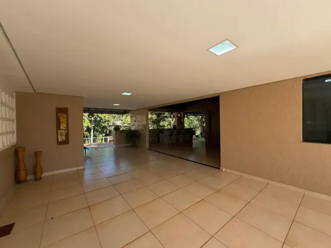 Imóvel para venda possui 800 metros quadrados com 1 quarto