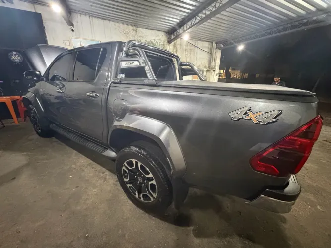 Toyota Hilux CD SRX Plus 4X4 2.8 TDI Die. Aut. 2024