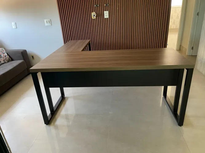 MESA PARA ESCRITORIO EM L INDUSTRIAL 1.50x1.60 LOJA IKONOFFICE