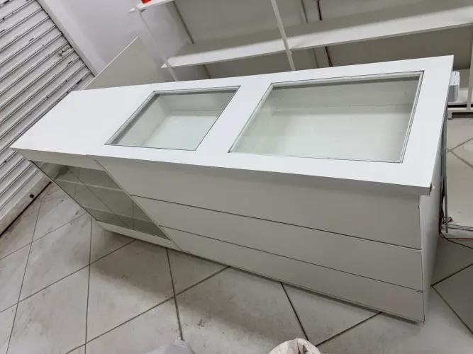 Móveis balcão para loja em ótimo estado!