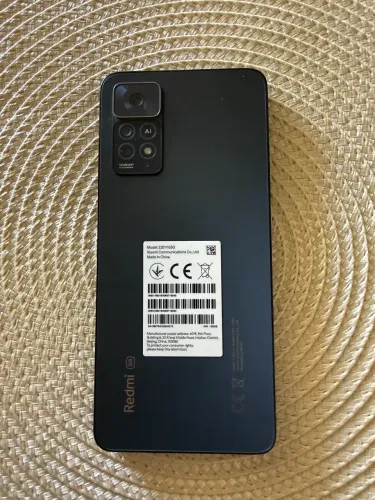 Vendo celular redimi note 11 pro 5G sendo 128gb de memória interna 6 gb de memória ram