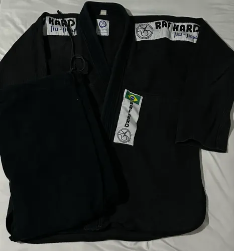Kimono preto jiu jitsu a4