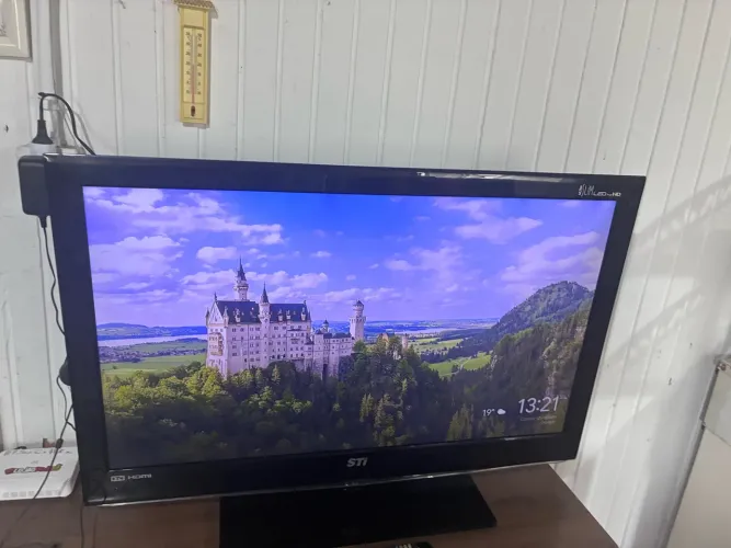 TV STI 42? polegadas com controle