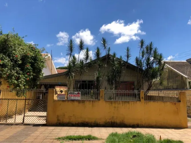 Casa à venda em Vila Nova, Maringá-PR