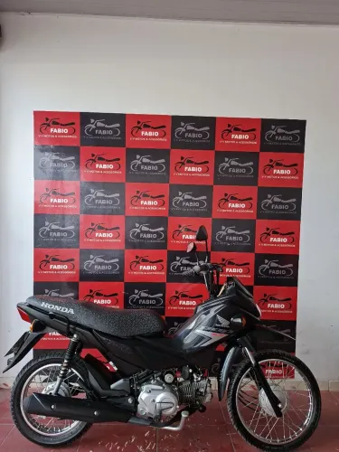 Moto pra vender logo pop 110 i és 25/25 aceito moto na base de troca 
