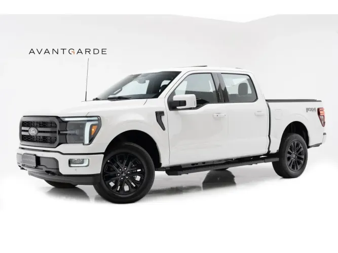 Ford F-150 Lariat Black 4X4 5.0 V8 2024