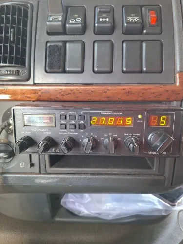 VENDO RADIO PX VR 9000 MK 2. CAIXA DE AUTO FALANTE AQUÁRIO, É ANTENA VIUVA NEGRA