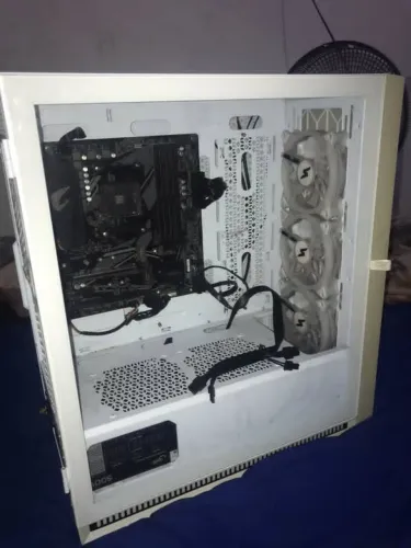 Monitor de Pc com placa mãe já instalada Ryzen