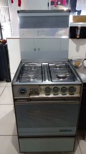 Geladeira e fogão