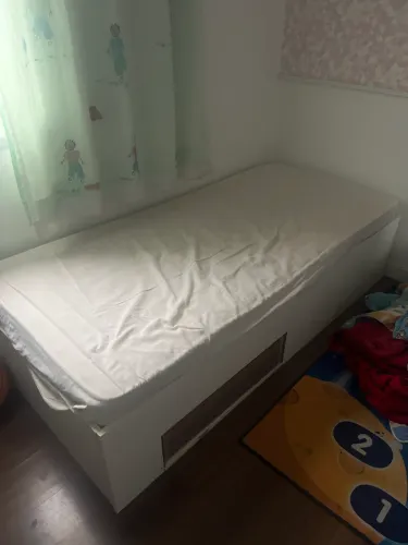 Cama MDF com colchão novo
