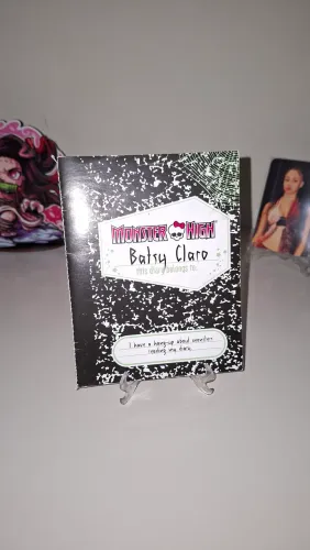 RESERVADO Diário Batsy Claro Monster High