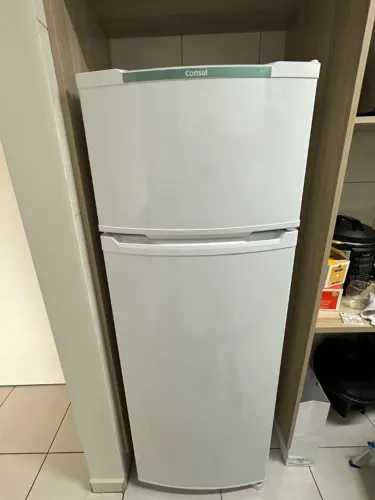 Geladeira Consul CRD37EB Cycle Defrost com Freezer Supercapacidade Branca - 334L