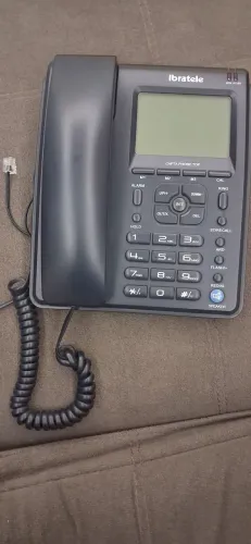 Aparelho telefônico fixo.
