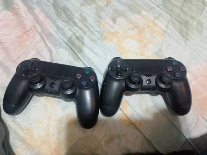 2 controle ps4 por 150