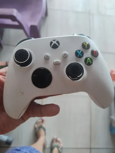 Controle Xbox séries s usado funcionando perfeitamente 