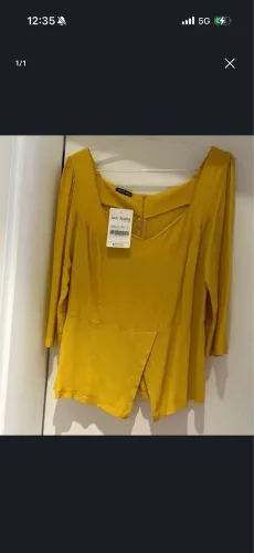 blusa ave rara. tamanho 44, mas forma 40/42. nova.