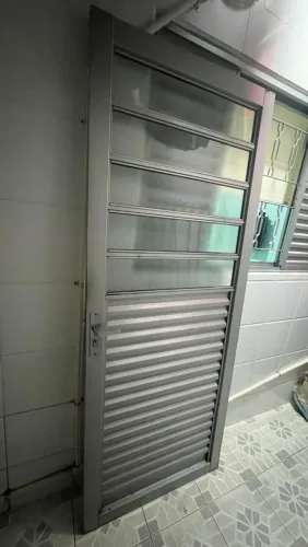 Porta tipo sassazaki
