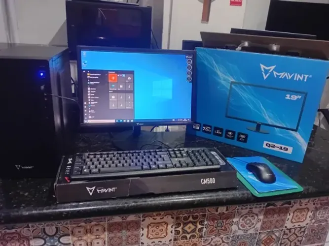 Computador completo NOVO processador  I3  , 4 giga de memoria ,  SSD 60 GIGA  , Monitor 19