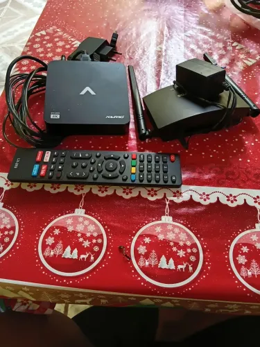 Vendo tv box aquário 4k e convensor intelbras por apenas 120 os dois!