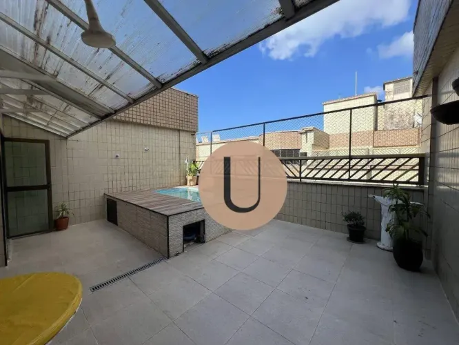 Cobertura duplex com piscina privativa no Centro de Mongaguá | 150m da praia