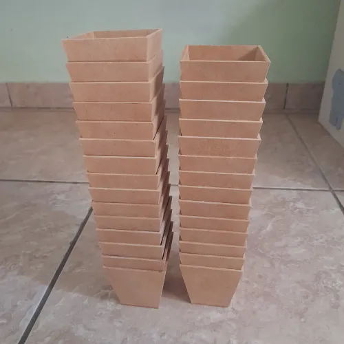Vasinhos de MDF