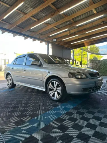 Chevrolet Astra GL Milenium 1.8 MPFI 4P 2001