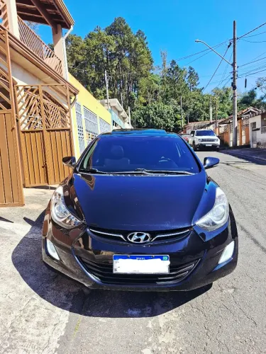 Hyundai Elantra GLS 1.8 16V Aut. 2012