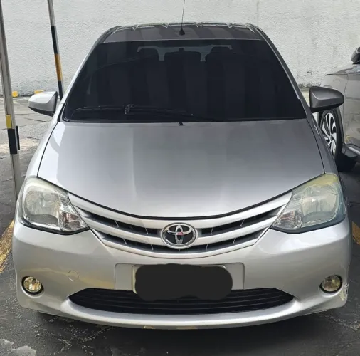 Toyota Etios X 1.3 Flex 16V 5P Mec. 2014