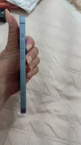 iPhone 14 super conservado