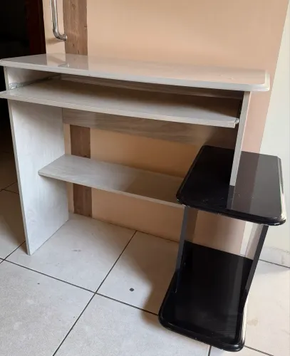 Mesa para computador ou estudo