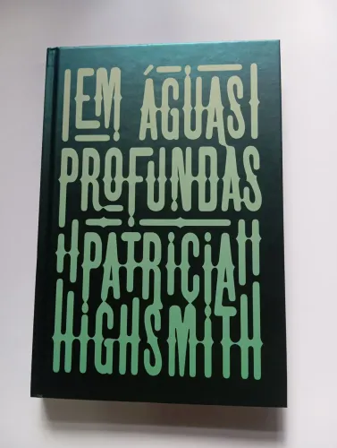 Em águas profundas
