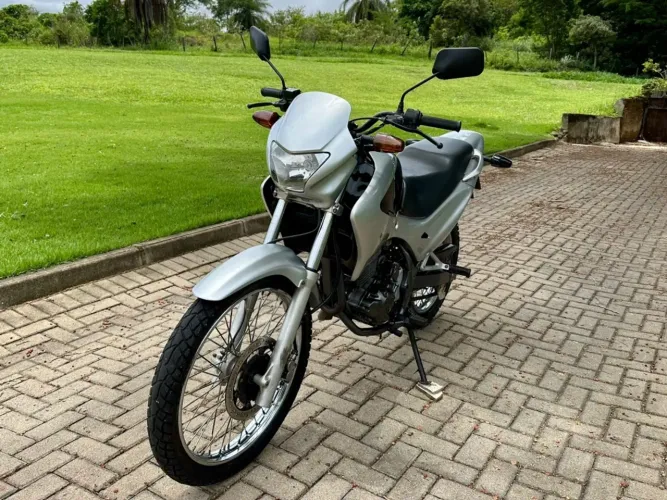 Honda Nx-4 falcon 400 2006