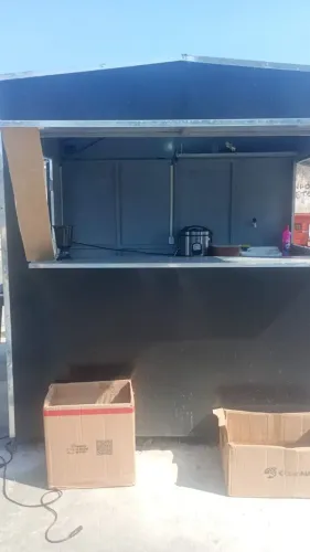 Vendo trailer super novo valor 4.500 desisti do ramo contato *