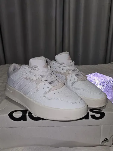 Tênis Adidas Feminino Court 24