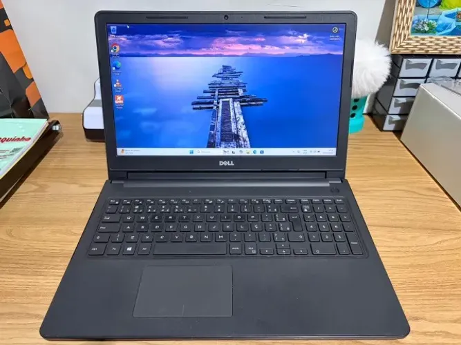 Notebook Dell Inspiron i7 8°Geração, 8gb Ram, SSD 120gb, Bateria nova, Radeon 520 2gb