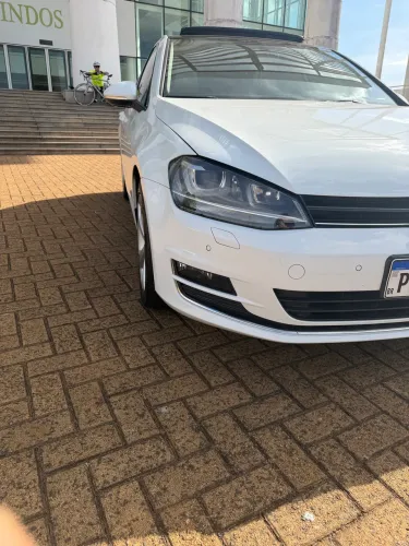 Volkswagen Golf Highline 1.4 TSI Total Flex Aut. 2016