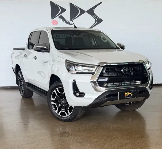 Toyota Hilux CD SRX 4X4 2.8 TDI 16V Diesel Aut. 2023