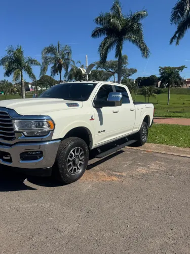 Ram 3500 Limited Longhorn 6.7 TB CD Diesel 2024