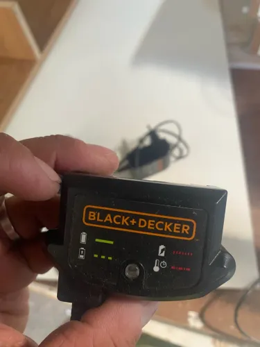 Carregador e bateria black e Decker