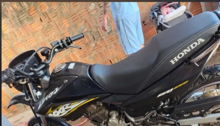 Bros 150 NXR