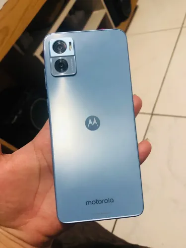 Celular Moto E22
