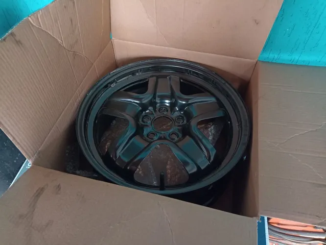RODAS DE FERRO ARO 17" ( NOVAS ).