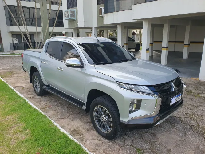 Mitsubishi L200 Triton Sport HPE-S 2.4 CD Dies. AUT 2021