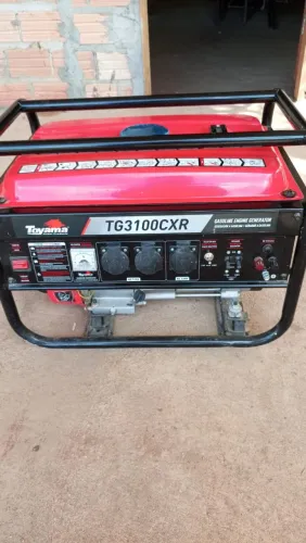 Vendo um gerador usado poucas vezes localizado em Santarém 
