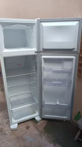 Geladeira barato entrego dou garantia hoje