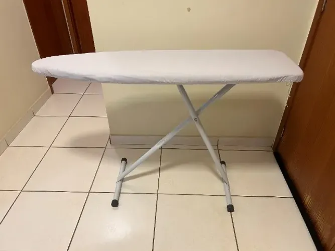 Tábua de Passar em Aço, Dobrável com Porta Ferro, 13 Regulagens, Lenox